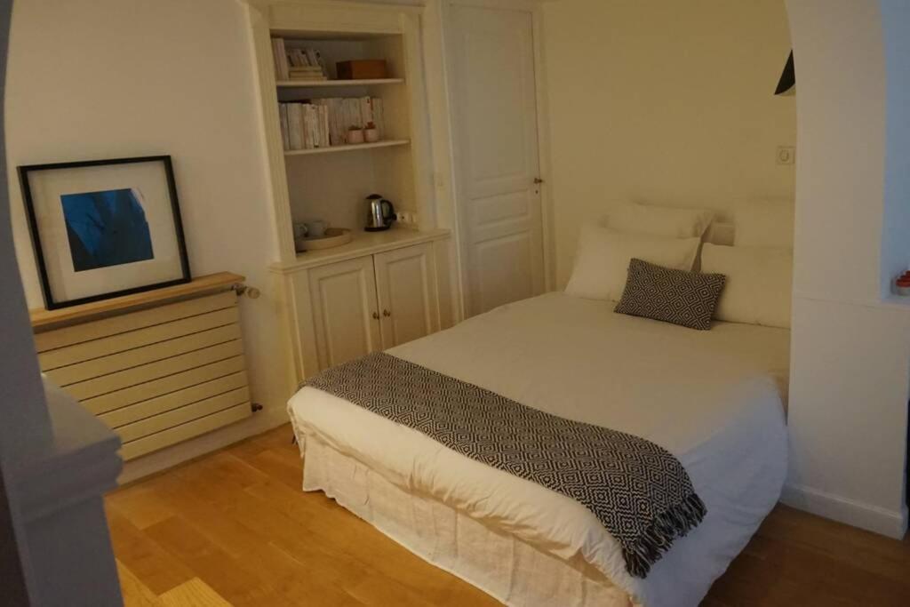 Le Calme A 2 Pas De Paris Apartment Levallois-Perret Exterior foto